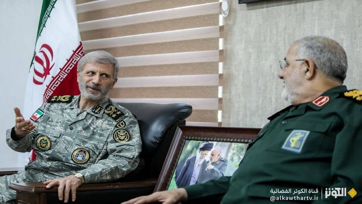 اللواء حاتمي: الجيش والحرس الثوري يعملان معا من اجل امن ايران واقتدارها