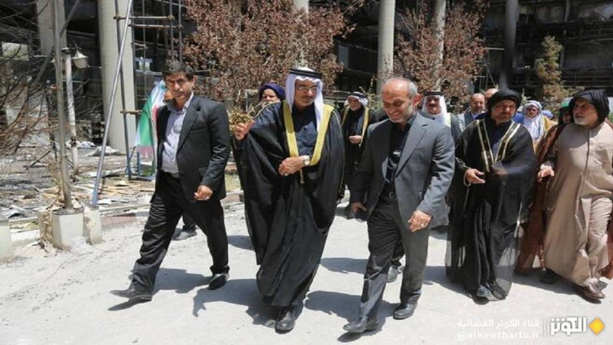 بالصور .. مجموعة من عشائر خوزستان يتفقدون مبنى الإذاعة والتلفزيون الإيراني