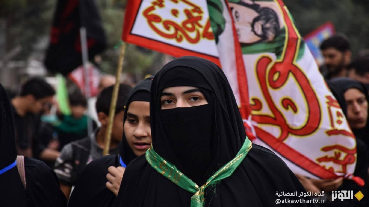 تواجد المرأة في المسيرة الأربعينية.. استحضار لدور السيدة زينب(ع) الرسالي