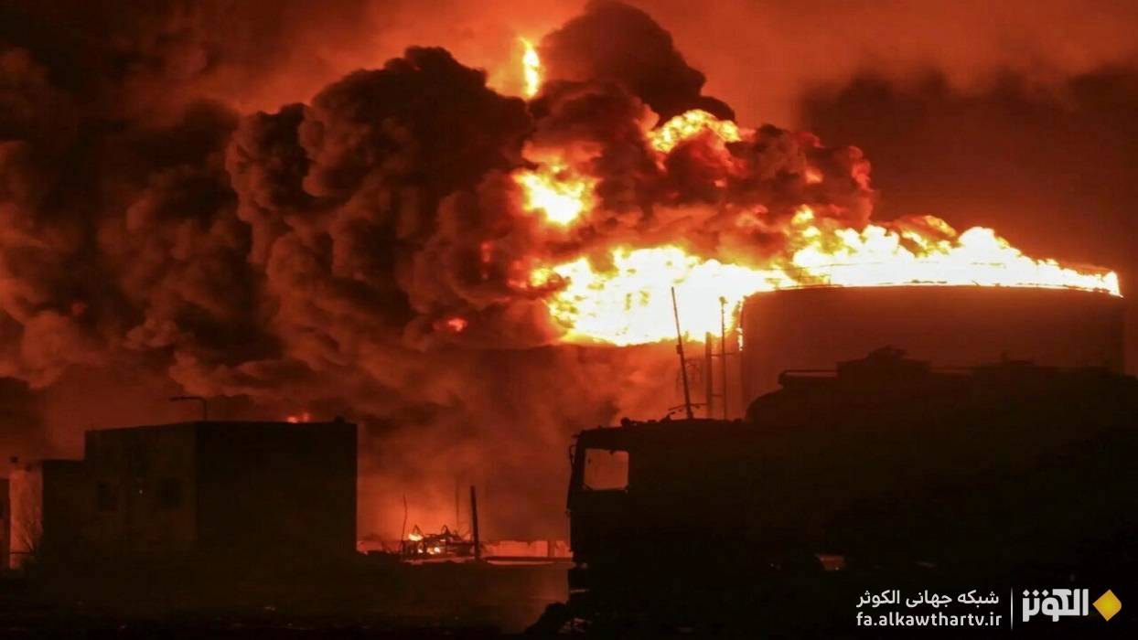 قطع موقت برق صنعا پس از انفجارهای مهیب بامداد یکشنبه