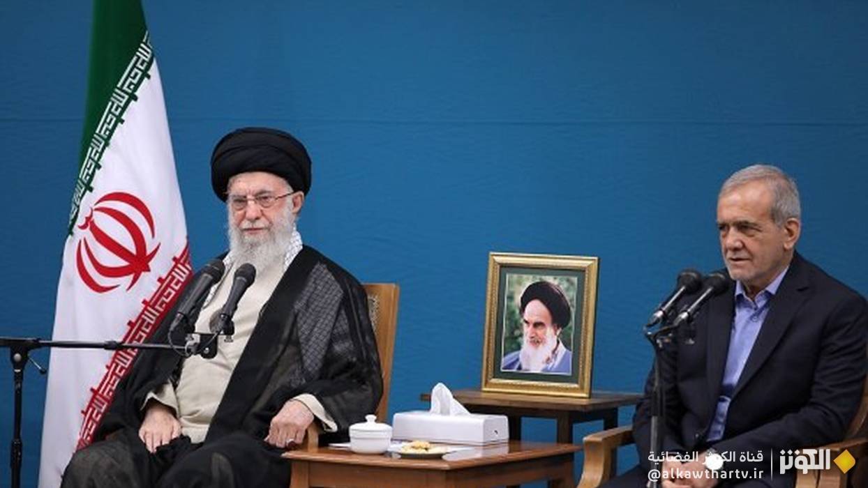 قبيل مغادرته  الى نيويورك.... الرئيس الايراني يلتقي قائد الثورة الاسلامية