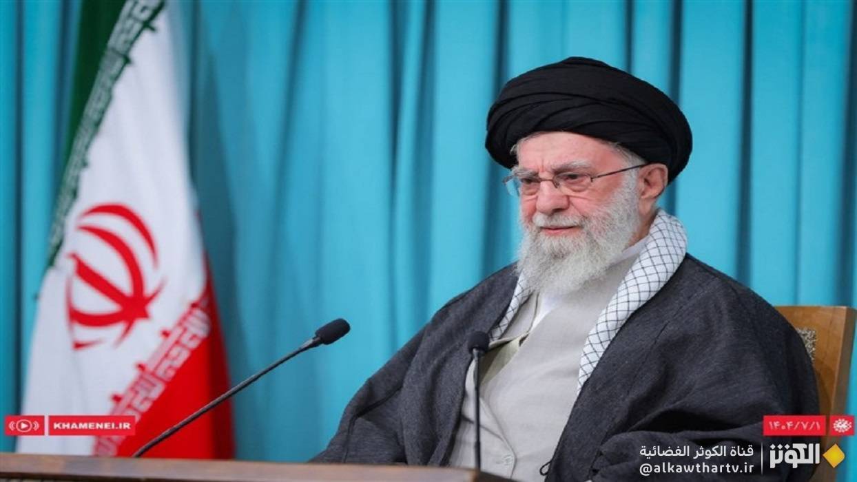  الامام الخامنئي: حزب الله باق ولا يستهان به .. التفاوض مع الاميركيين ليس سوى طريق مسدود 