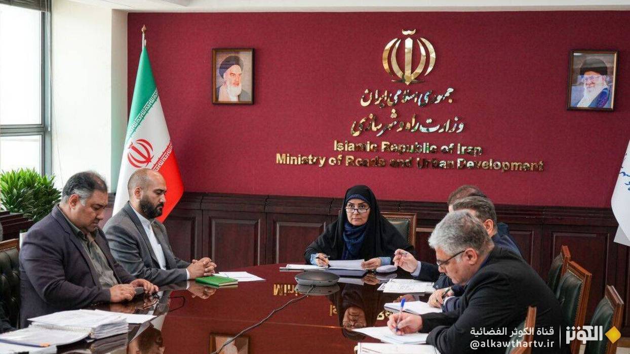 إيران وأوزبكستان تبحثان في زيادة حجم الترانزيت وتوسيع العلاقات الثنائية