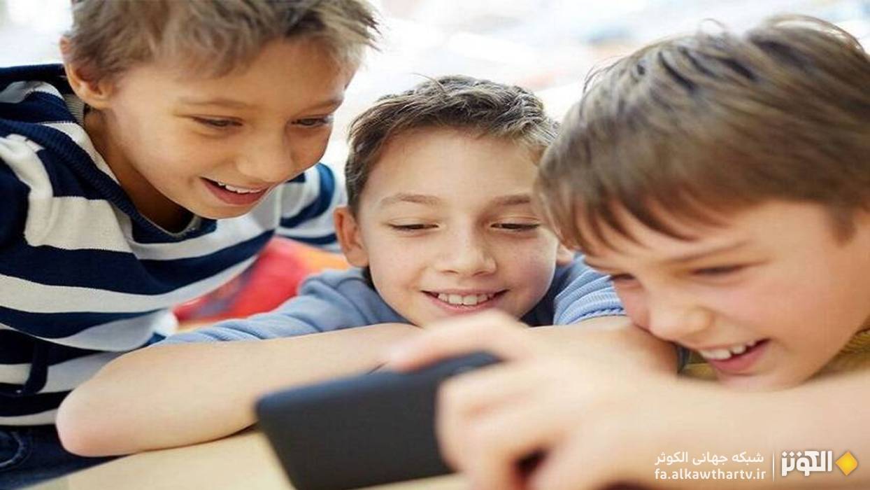 اعتیاد به اینترنت؛ چگونه نور سرد نمایشگرها گرمای دل‌ها را کم‌رنگ کرد؟