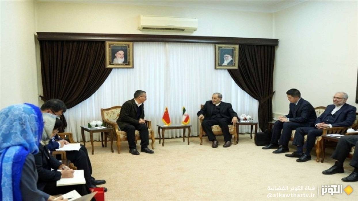 ولايتي: علاقات إيران والصين يمكن أن تكون نموذجاً فاعلاً للتعاون البنّاء بين الدول المستقلة