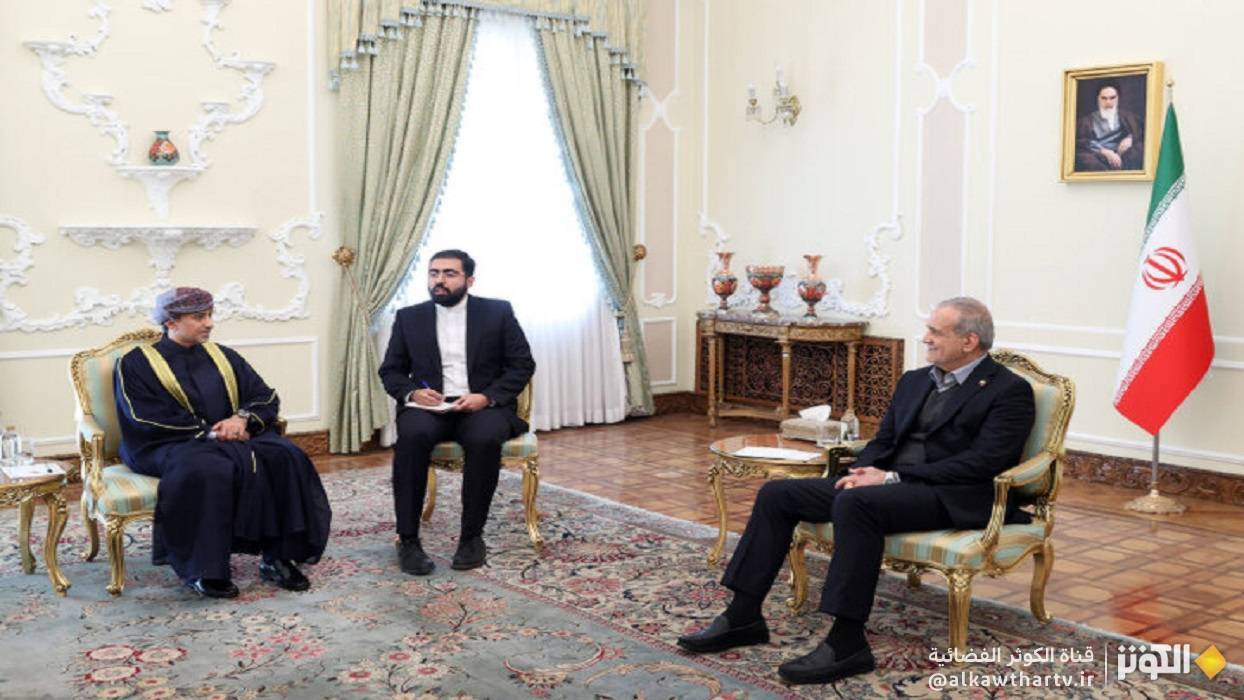  بزشكيان: العلاقات بين إيران وعمان ستستمر بقوة ورصانة