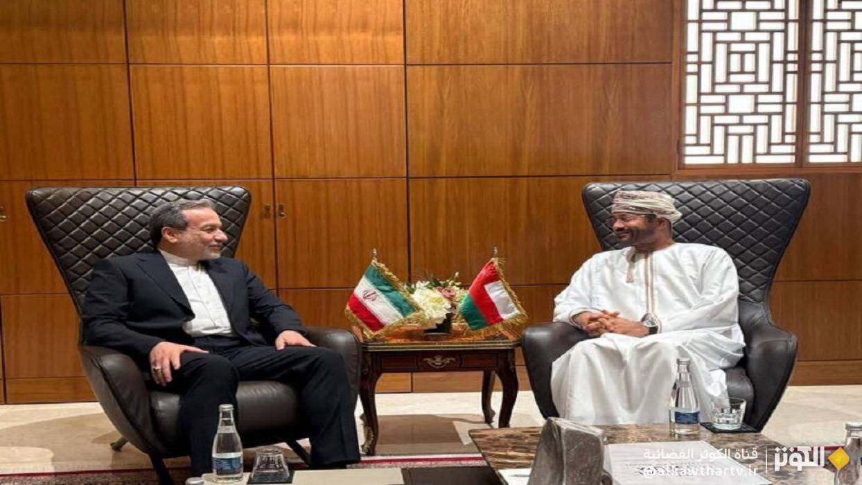  عراقجي يلتقي نظيره العماني في مسقط